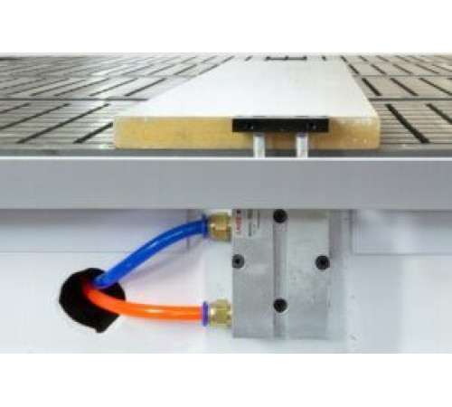 Фрезерний верстат з ЧПУ TechnologieCNC 2130 INDUSTRY 2.0 + вакуумний насос Becker KVT 3.140