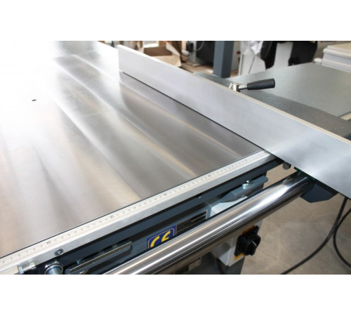 Форматная пила с подрезчиком Altendorf WA 8TE