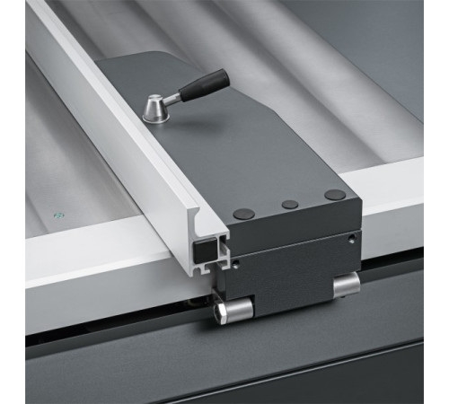 Раскатной циркуляр с подвижным столом Altendorf F45 ProDrive