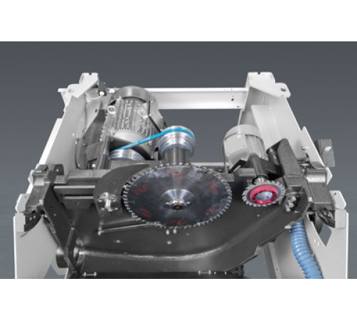 Форматно-раскроечный станок Robland CZ 400