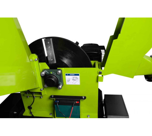 Бензиновий подрібнювач гілок Zipper ZI-HAEK15000 - до 120мм